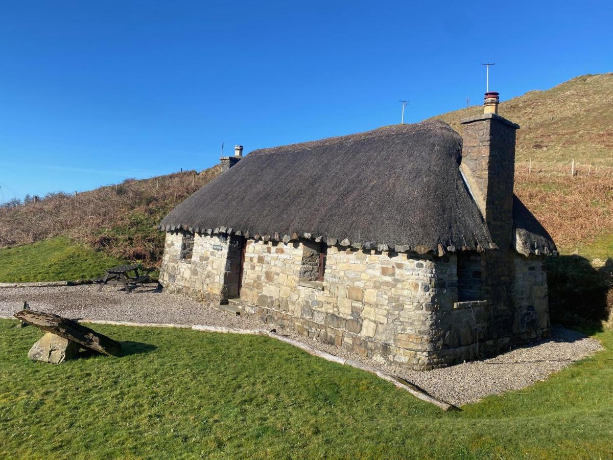 Tigh Mairi At Mary'S Thatched Cottages Elgol Eksteriør billede